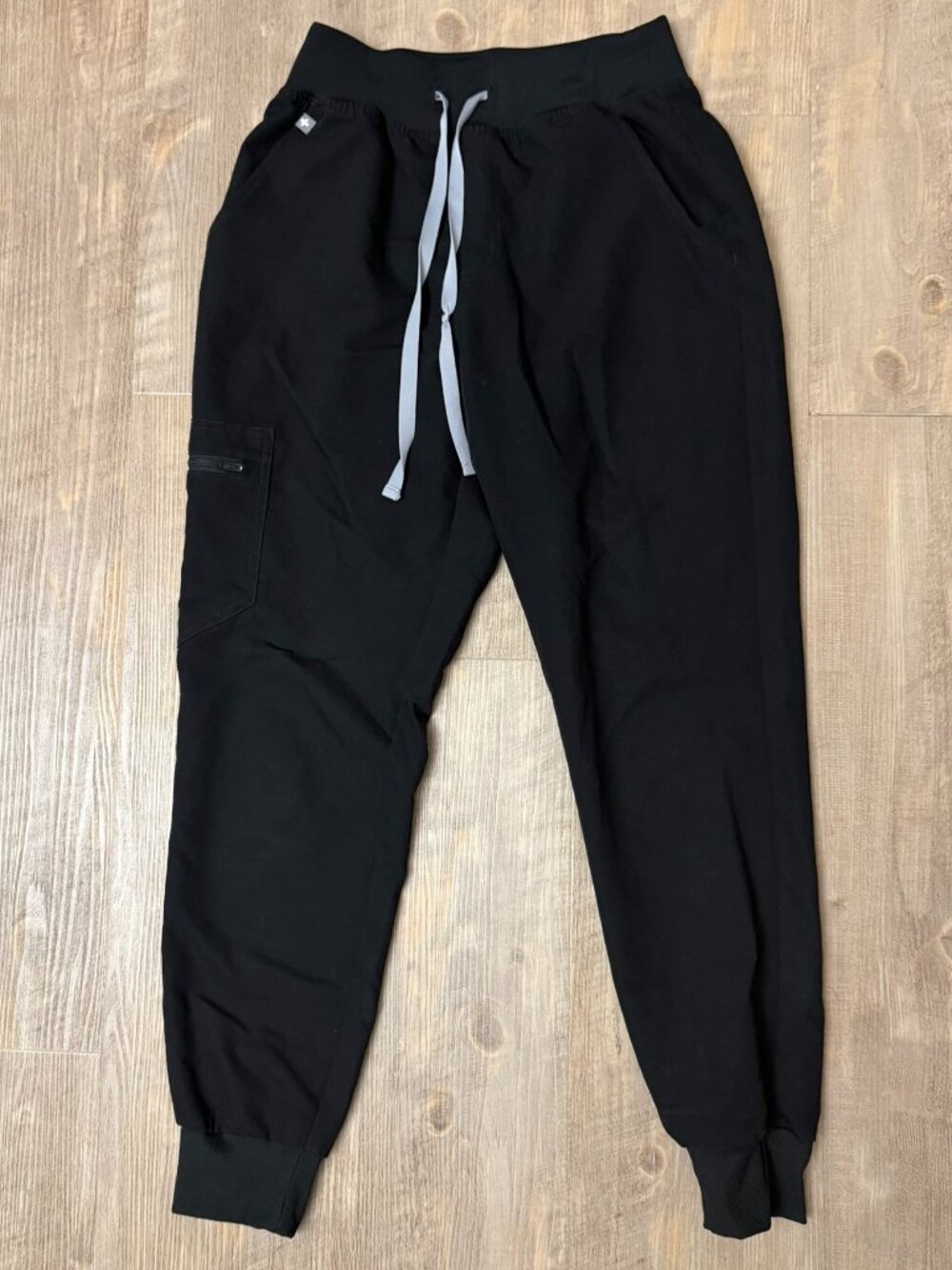 Figs Women's Black HW Zamora Scrub Joggers Petite XS